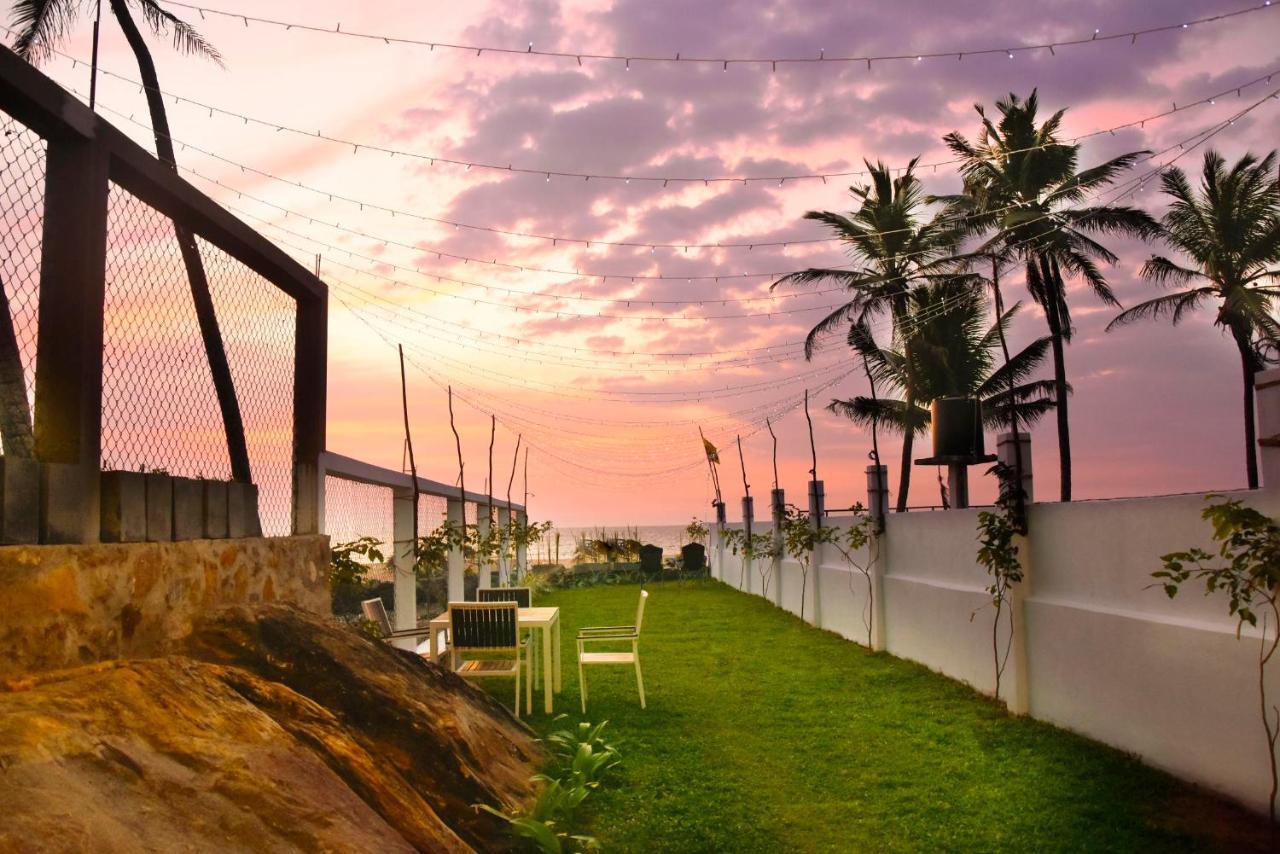 Kavin Beach Hotel Hikkaduwa Ngoại thất bức ảnh