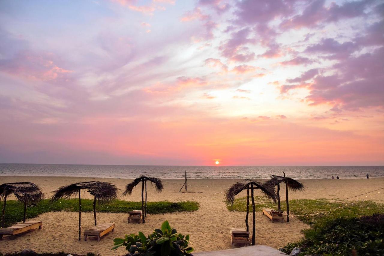 Kavin Beach Hotel Hikkaduwa Ngoại thất bức ảnh