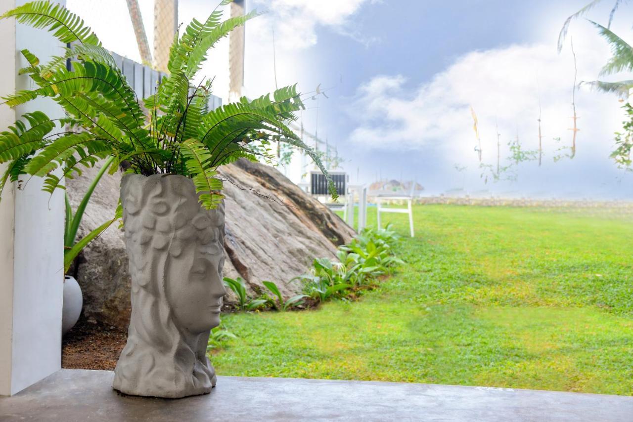 Kavin Beach Hotel Hikkaduwa Ngoại thất bức ảnh
