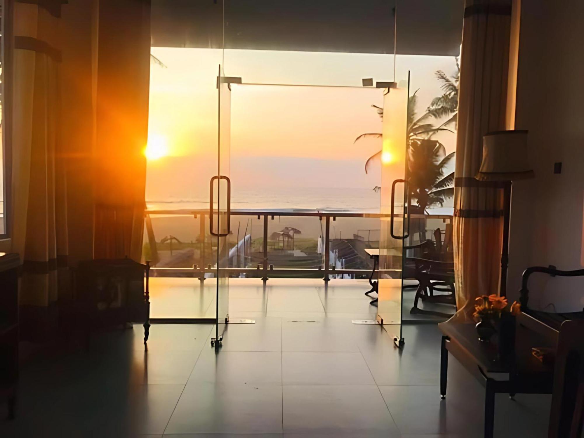Kavin Beach Hotel Hikkaduwa Ngoại thất bức ảnh