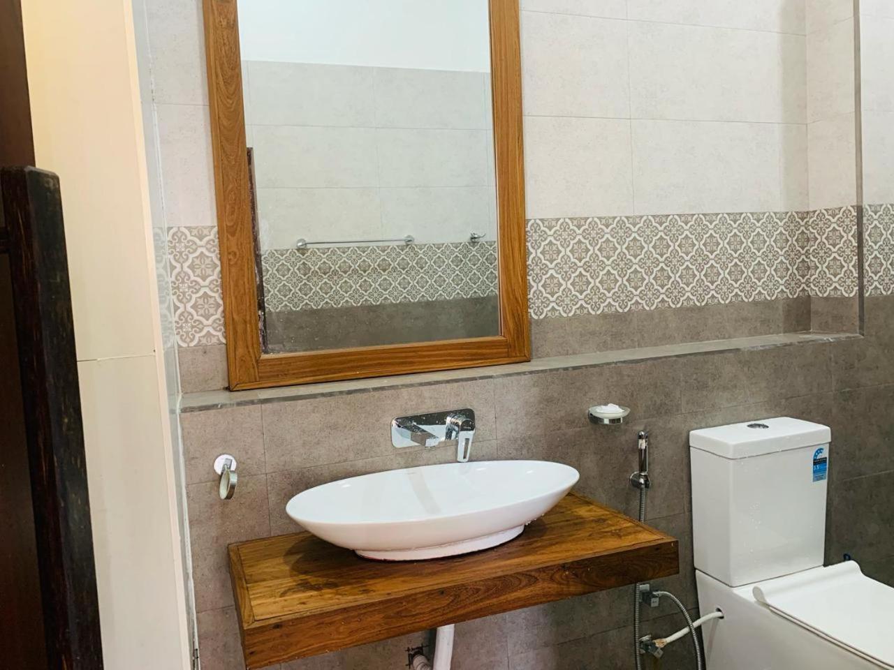 Kavin Beach Hotel Hikkaduwa Ngoại thất bức ảnh